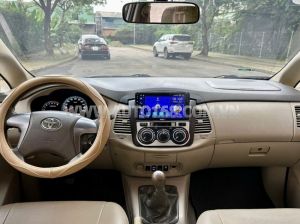 Xe Toyota Innova 2.0E 2016