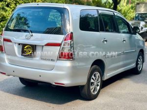 Xe Toyota Innova 2.0E 2015