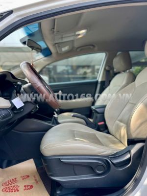 Xe Kia Rondo GAT 2018