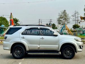 Xe Toyota Fortuner 2.7V 4x2 AT 2015