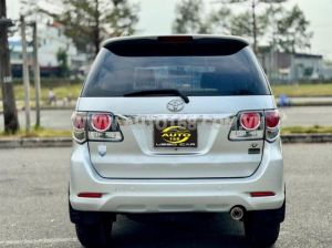Xe Toyota Fortuner 2.7V 4x2 AT 2015