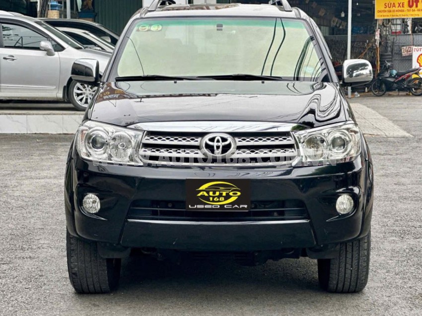 Toyota Fortuner 2.7V 4x4 AT