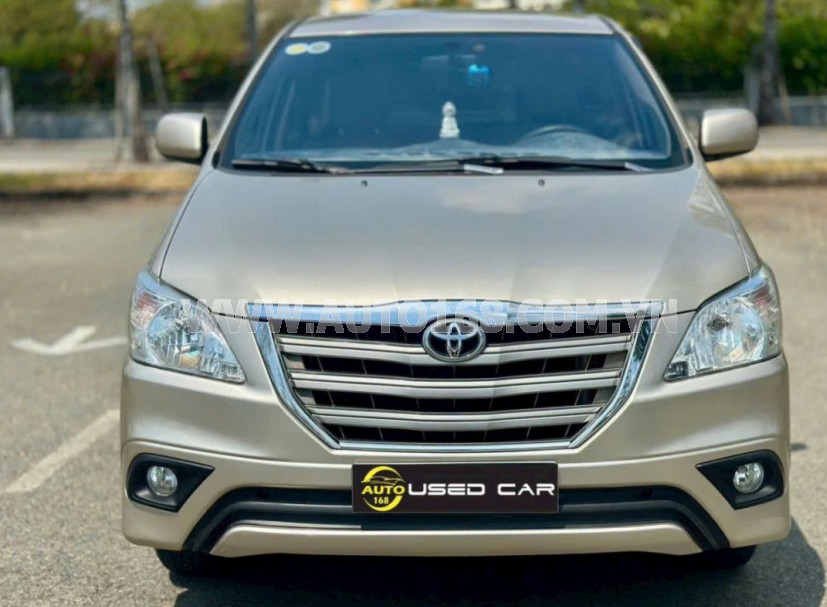 Toyota Innova 2.0G