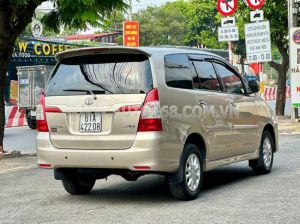 Xe Toyota Innova 2.0G 2014