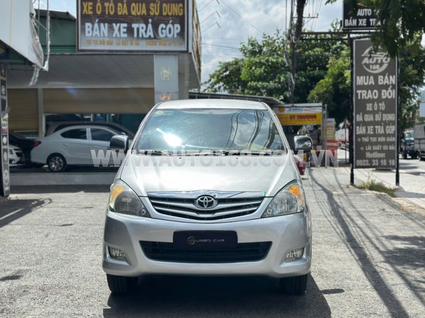 Toyota Innova G