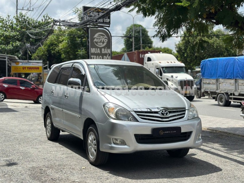 Toyota Innova G 2009