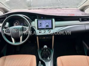 Xe Toyota Innova 2.0E 2016