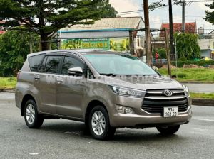 Xe Toyota Innova 2.0E 2016