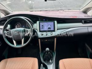 Xe Toyota Innova 2.0E 2016