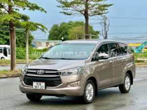 Xe Toyota Innova 2.0E 2016