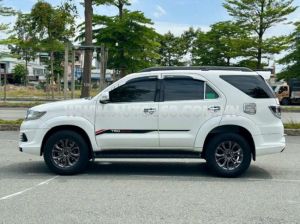 Xe Toyota Fortuner TRD Sportivo 4x2 AT 2016